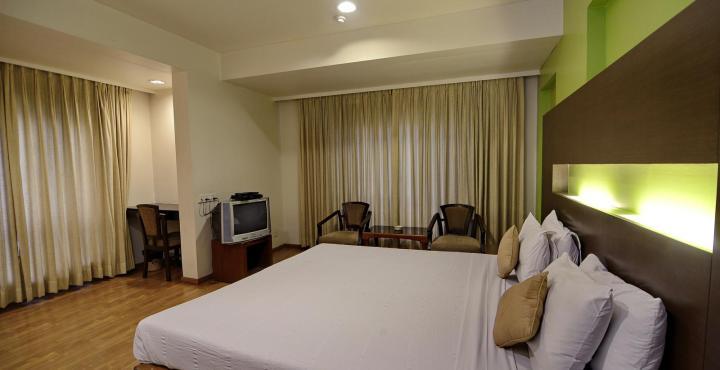 The President Hotel Shivajinagar Poona Buitenkant foto