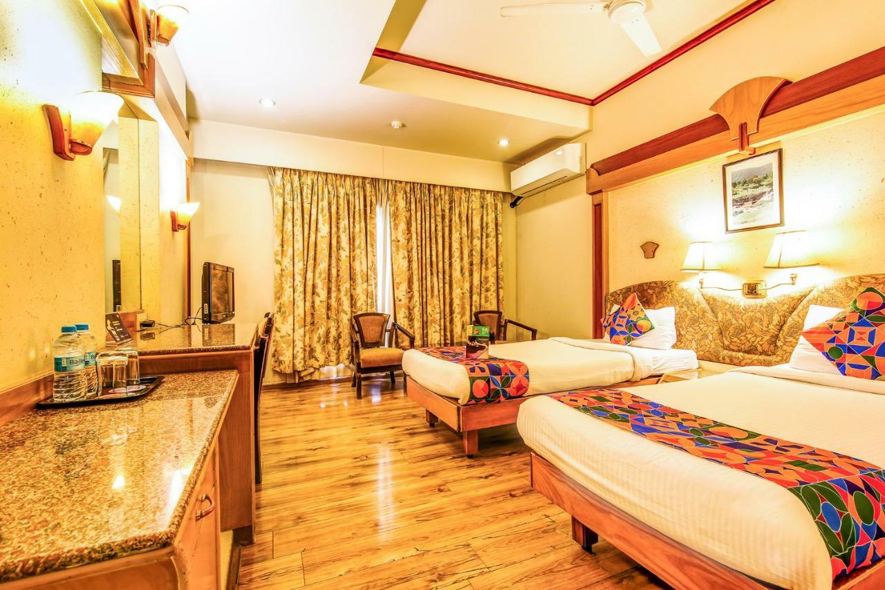 The President Hotel Shivajinagar Poona Buitenkant foto